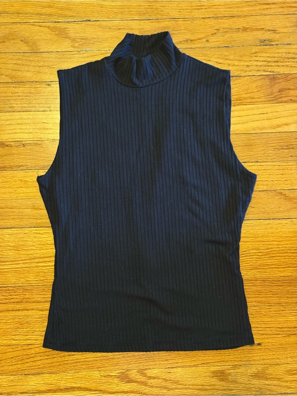 A&F Black Lined Mock Neck Tuckable Tank